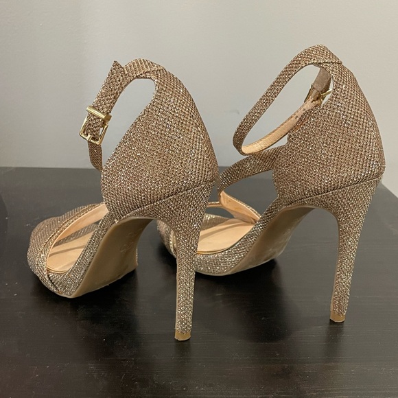 Gold Sparkle Jessica Simpson Strappy Heels Sz 6.5 - Picture 4 of 7